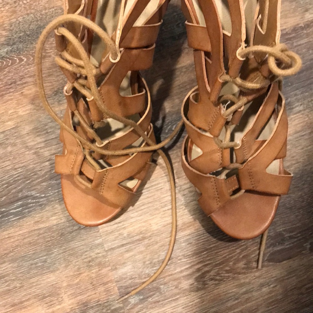 Cage heels